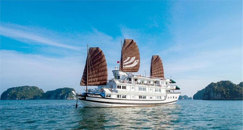 Bhaya Classic Cruise Ha Long Bay